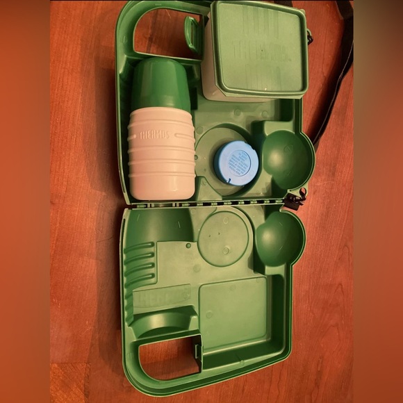 1993 Boston Celtics Thermos Reusable Lunch box System COMPLETE INSERTS Vintage - Picture 3 of 7